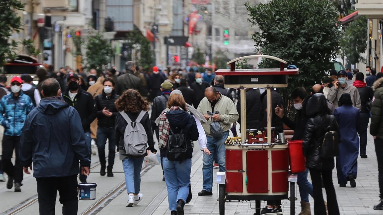 Aile Hekimlerinden Tam Kapanma Çağrısı: 'Doktor Başına İzlem Sayısı 80-90'a Çıktı'