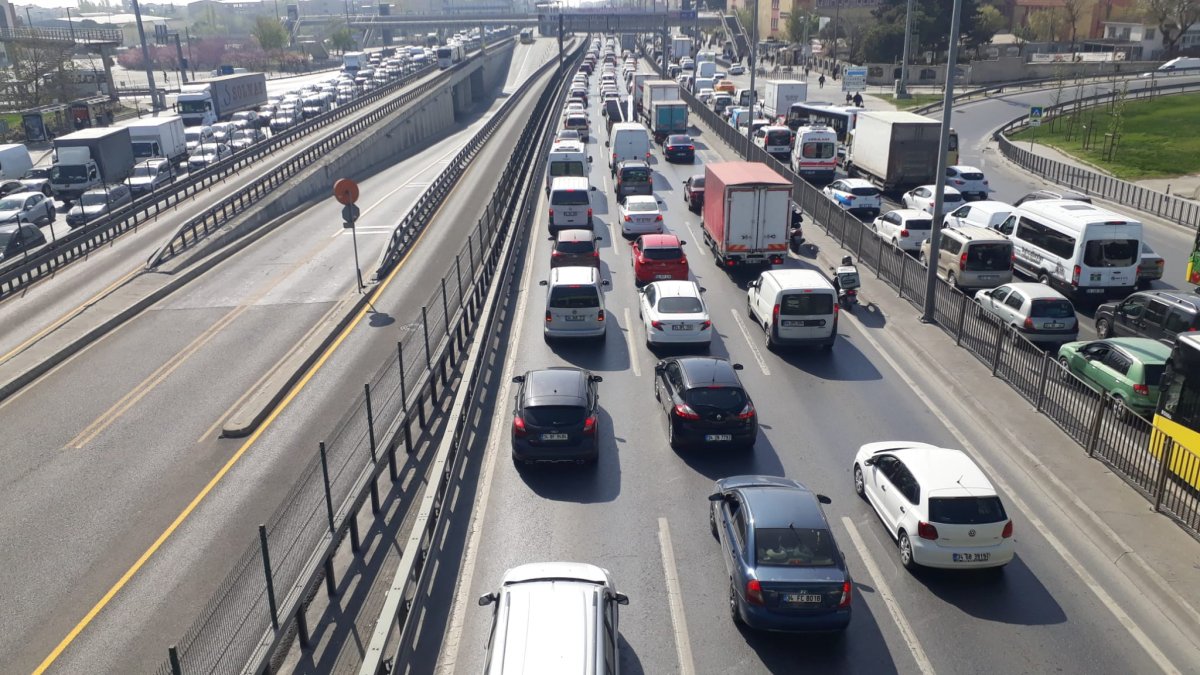 Avcılar ve Küçükçekmece'de trafik kitlendi