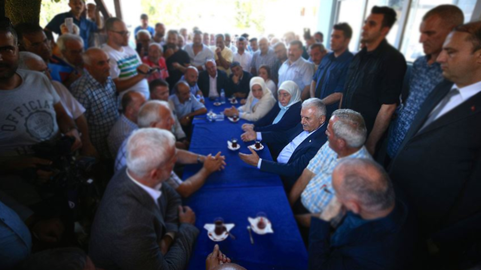 AKP İzmir Milletvekili Yıldırım sel ve su baskınının yaşandığı Düzce'de: Kimse endişe etmesin, devletimiz güçlüdür