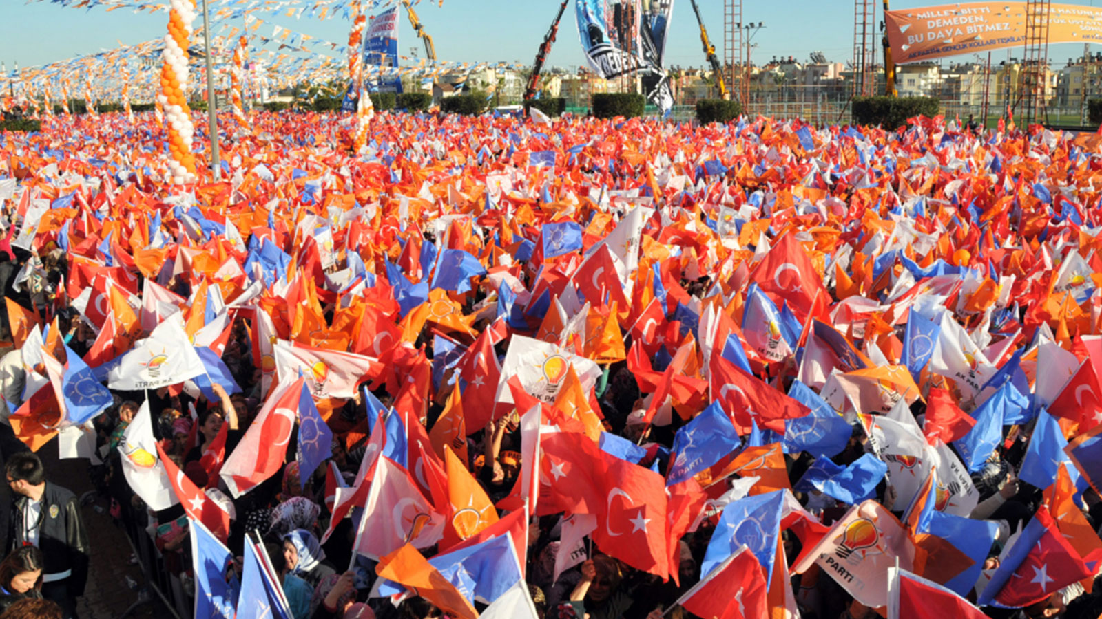 Balıkesir'de AKP'li 10 başkan dörder maaş alıyormuş