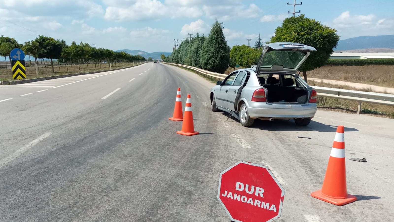 2 gündür haber alınamıyordu, araba bagajında bulundu; hastanede öldü