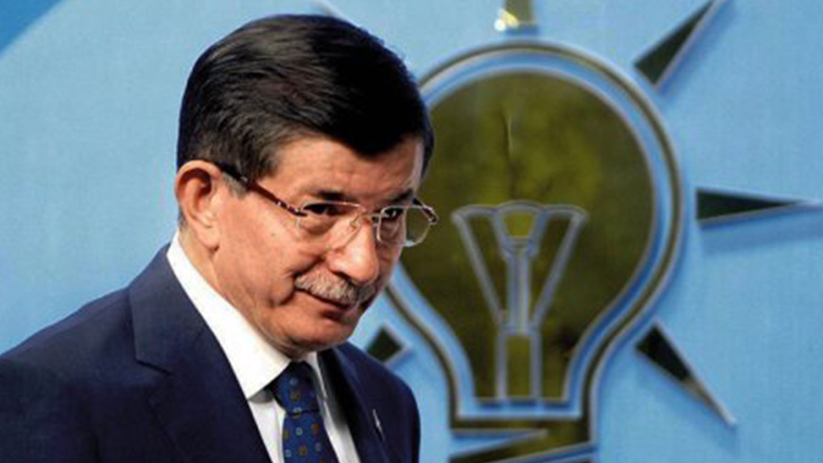 CHP'den Davutoğlu'nun istifasına ilişkin açıklama: Çöküşü gördü