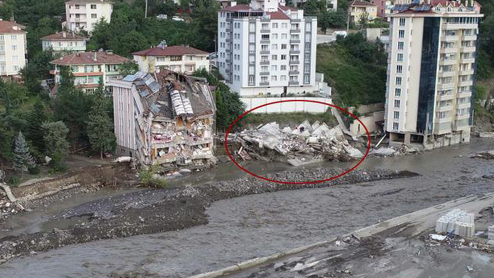 20 kişinin ömrünü yitirdiği Ölçer Apartmanı’nın müteahhidi: Hepsini onay alarak yaptım