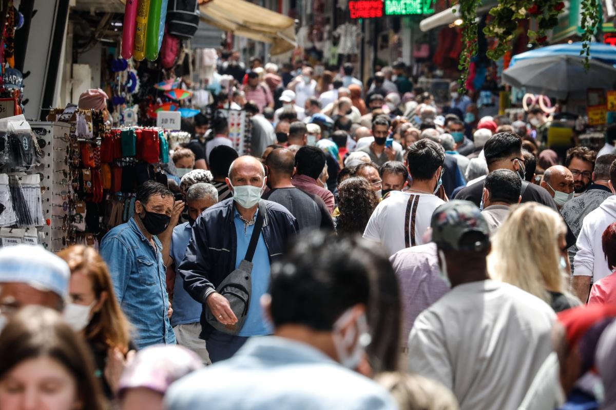 Aşı olmayanlar için test devri başlıyor! İşte kalem kalem uygulanacak yeni kurallar