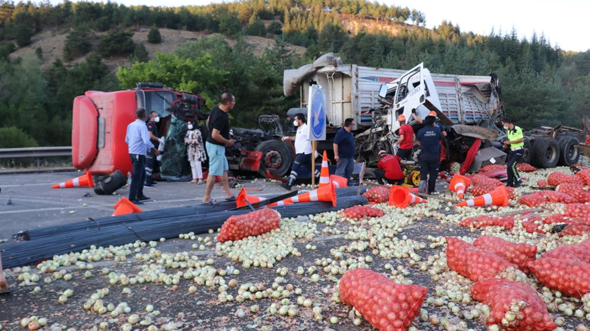 Bolu TEM Otoyolu'nda zincirleme trafik kazası: 6 yaralı