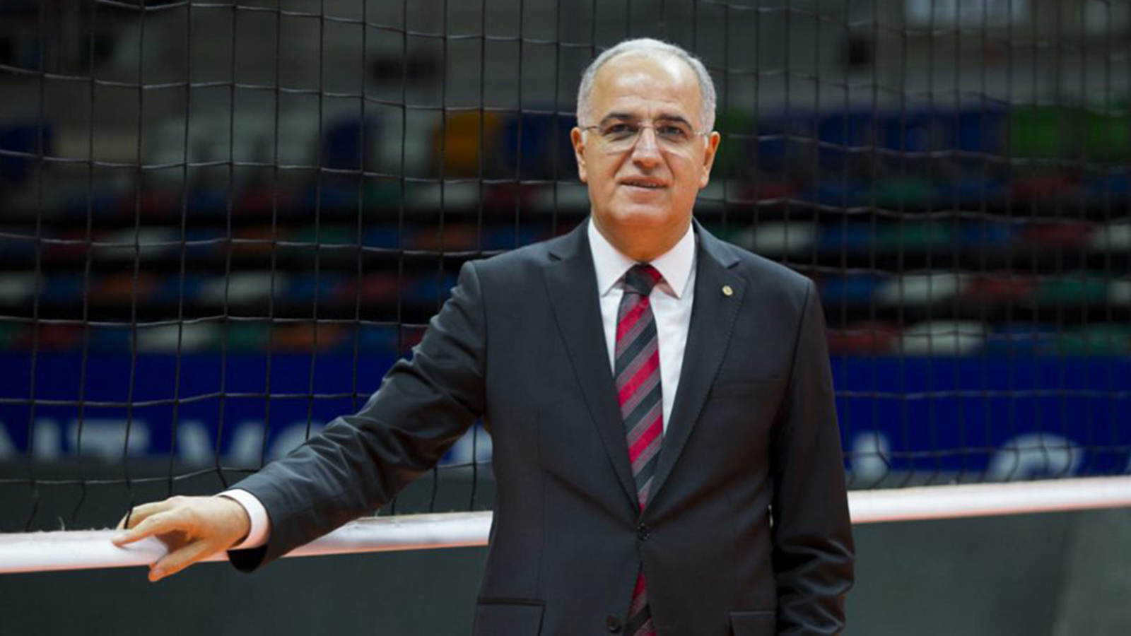 Korkusuz müellifi Ataklı’dan Türkiye Voleybol Federasyonu Lideri Üstündağ’a: Bilmeli ki muvaffakiyetini Erdoğan’a borçlu değil