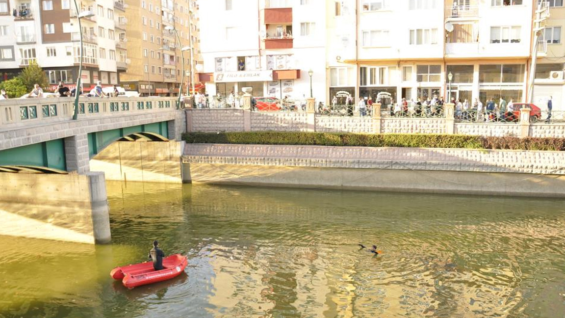 Porsuk Çayı’na düşen bayanın cansız vücuduna ulaşıldı