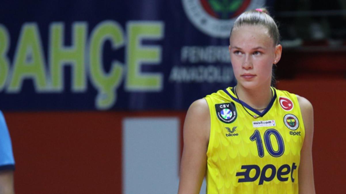 17 yaşındaki Arina Fedorovsteva, neler yaptı neler! Fenerbahçe, derbide Vakıfbank'ı 3-1 mağlup etti