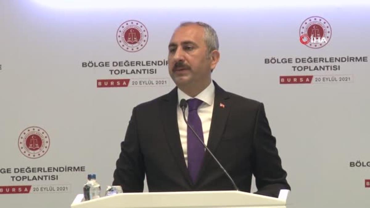 Adalet Bakanı Abdulhamit Gül: "Bu kapıyı çalan herkes en saygın muameleyi görmelidir"