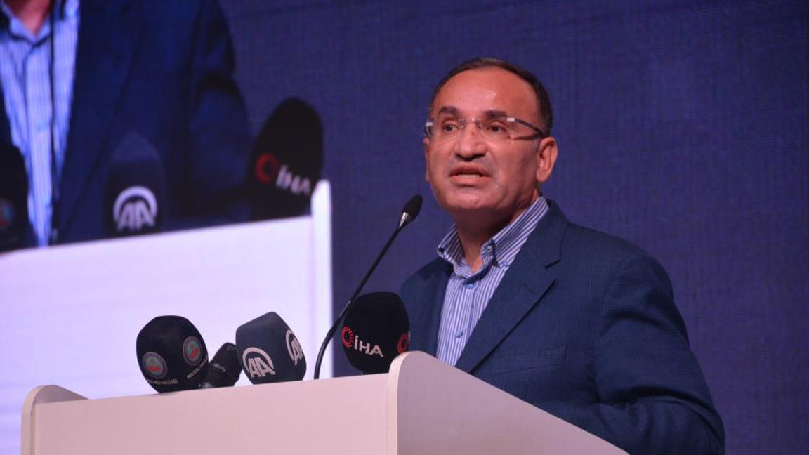 AKP'li Bekir Bozdağ: CHP, Atatürk'ün müsaadeden gitmedi, biz gittik