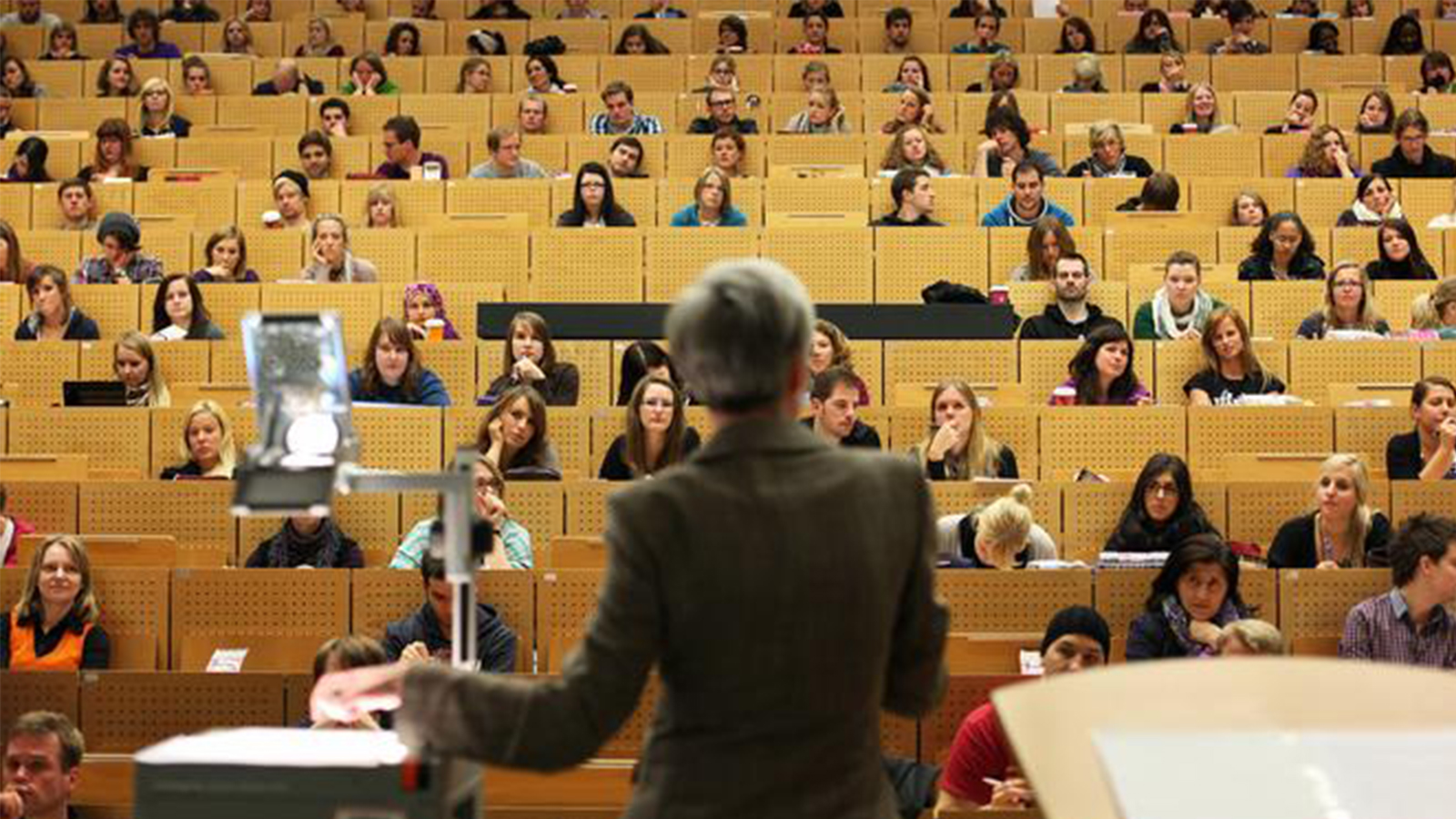 Almanya'da her dört profesörden biri bayan