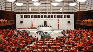 HDP'nin Plan ve Bütçe Komitesi'ne sunduğu azınlık okullarının bütçe artırımı önergesi reddedildi