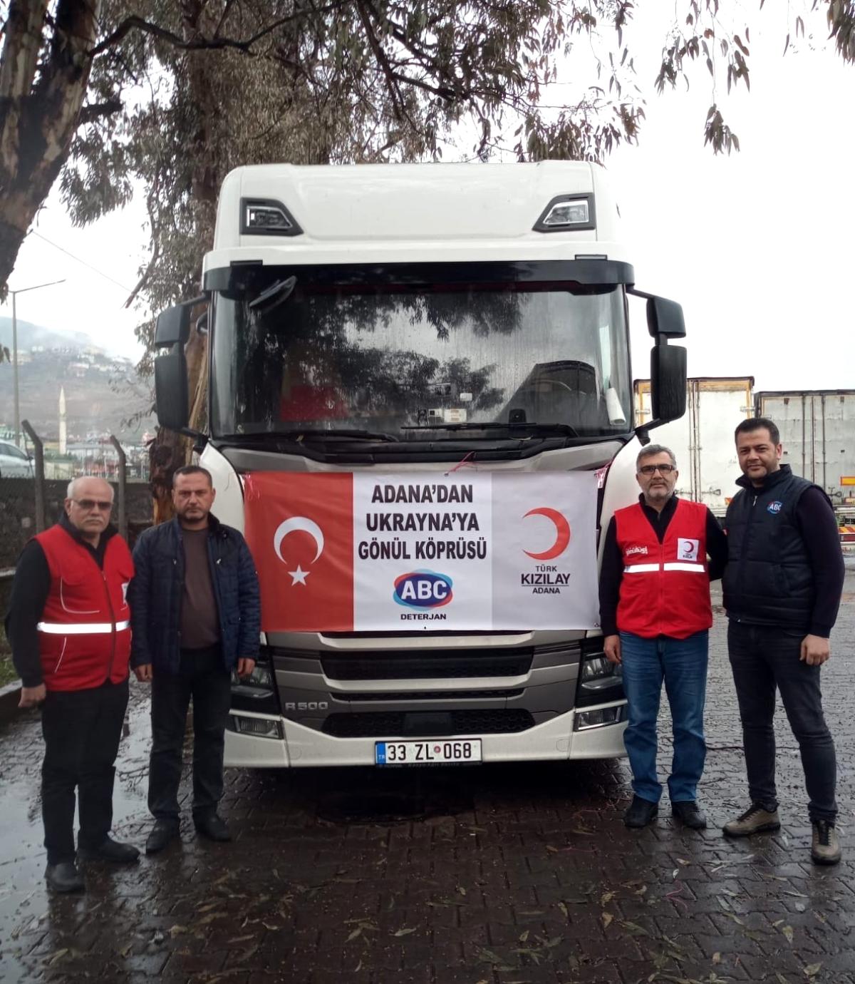 Adana'dan Ukrayna'ya birinci yardım tırı yola çıktı