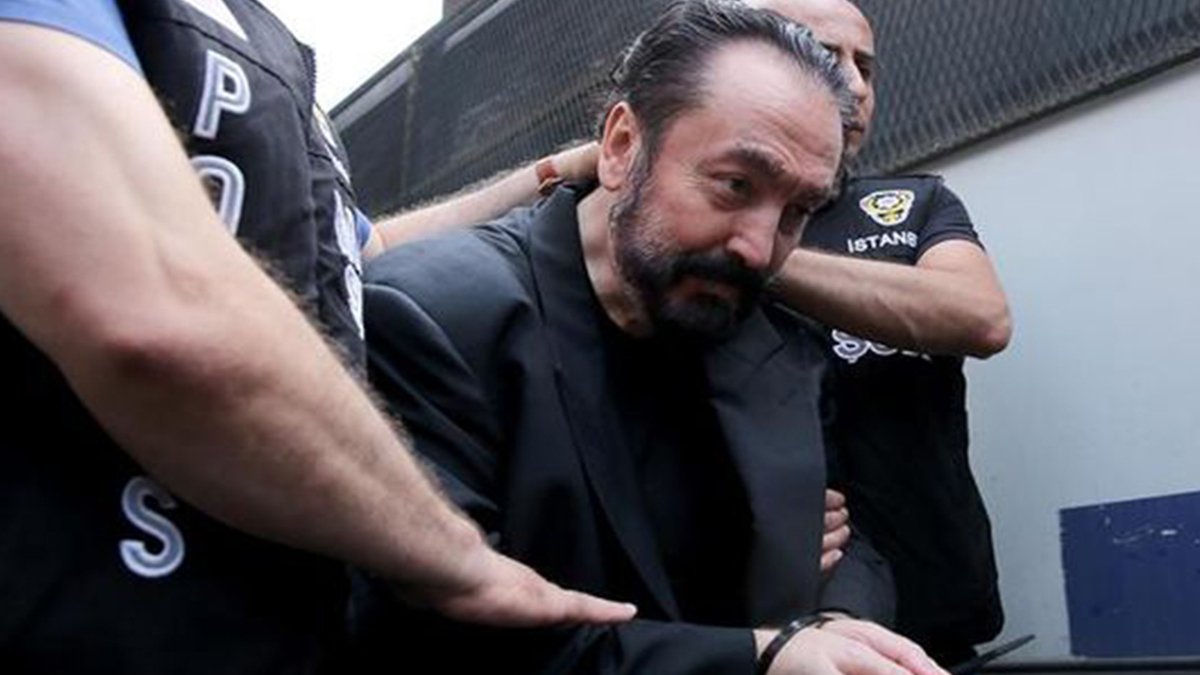 Adnan Oktar'ın avukatlarına operasyon