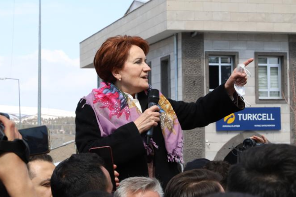 Akşener: "Helal oylarımızla bu muhteremleri, bu haramzadeleri göndereceğiz”