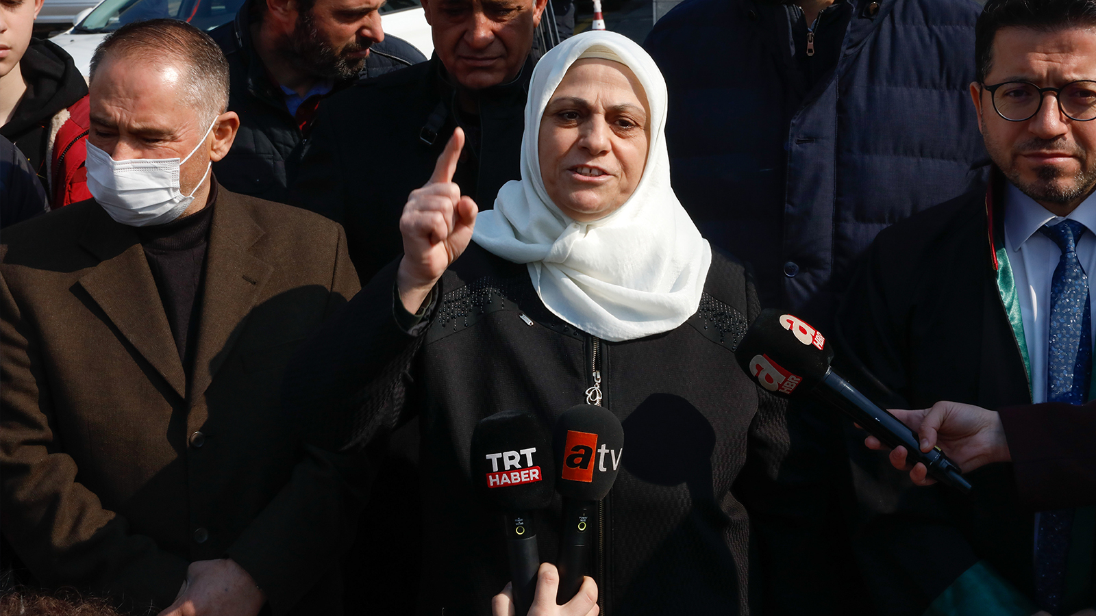 Başak Cengiz'in annesi duruşma öncesi konuştu: Zalimin en ağır cezayı almasını istiyorum