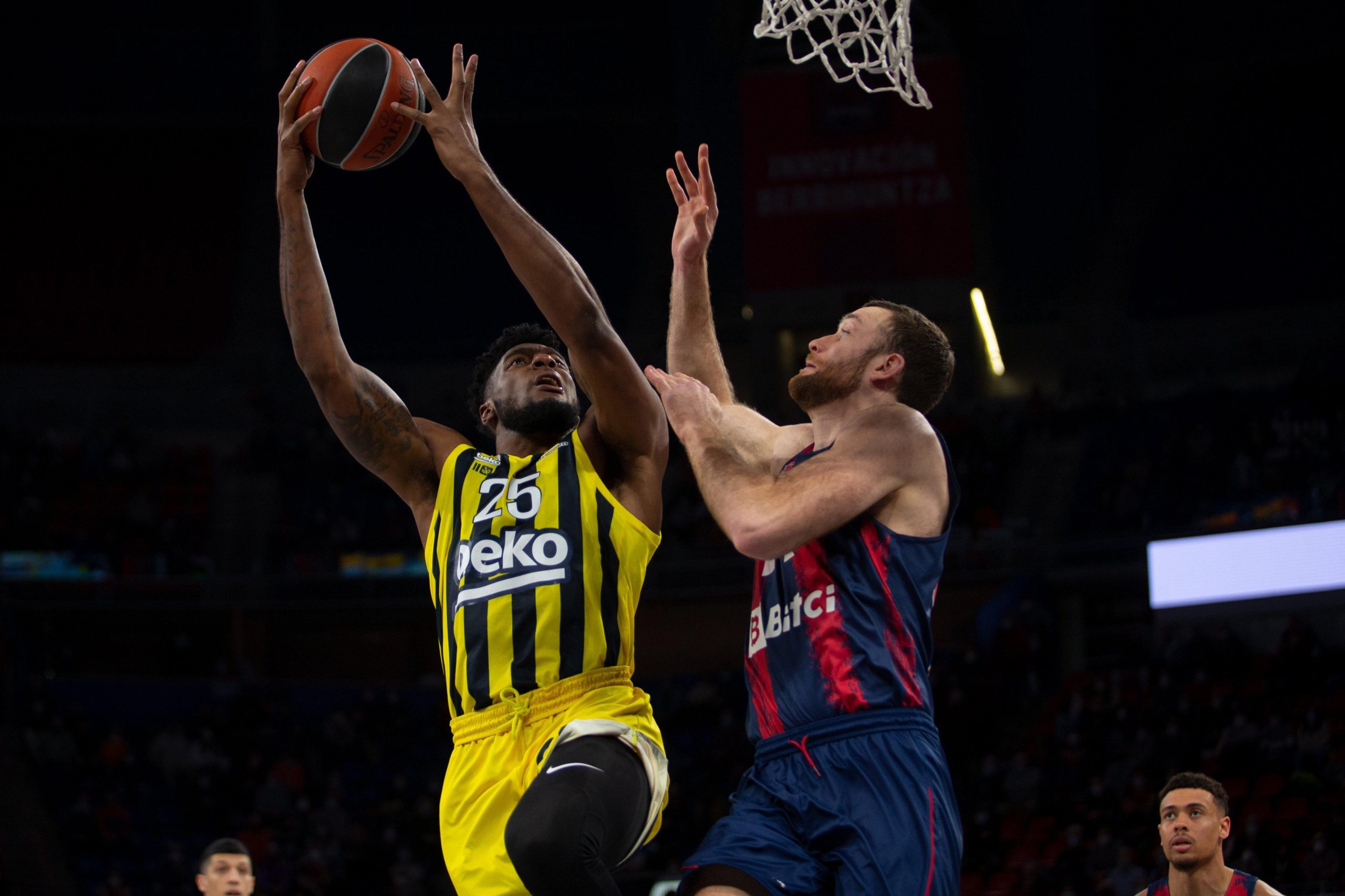 Baskonia - Fenerbahçe Beko maç özeti izle! (VİDEO)