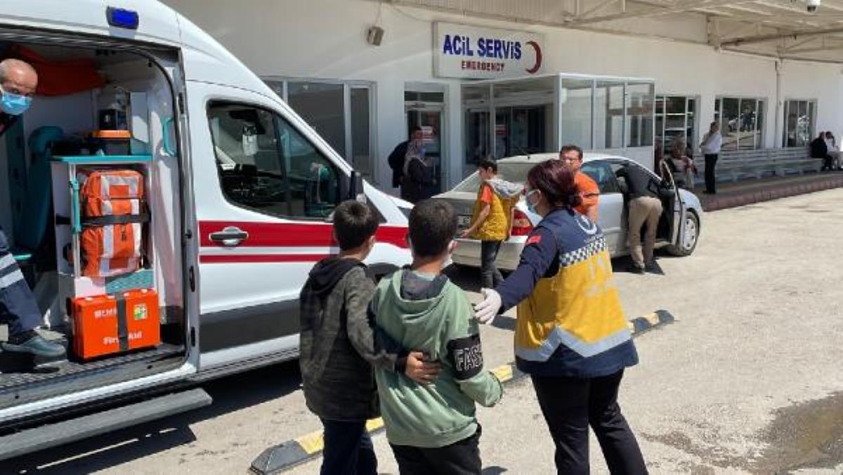 Adıyaman'da 10 öğrenci, zehirlenme kuşkusuyla hastanelik oldu