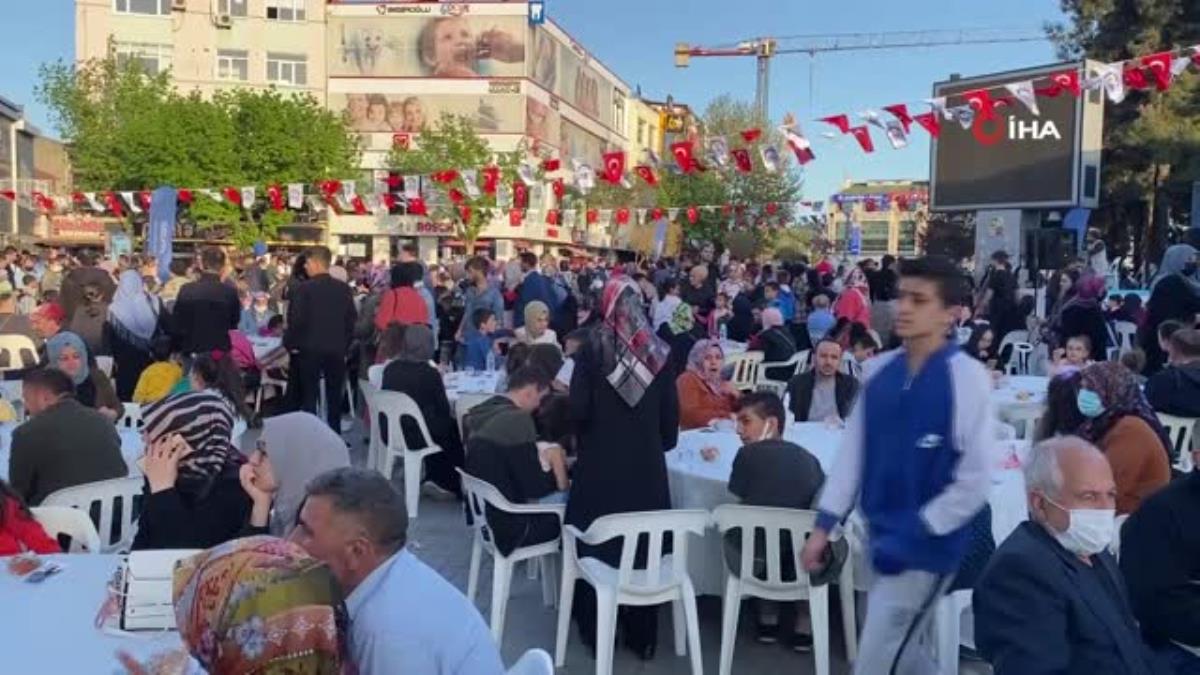 Çocuklar orta oyunlarıyla eğlendi, yetişkinler iftarda buluştu