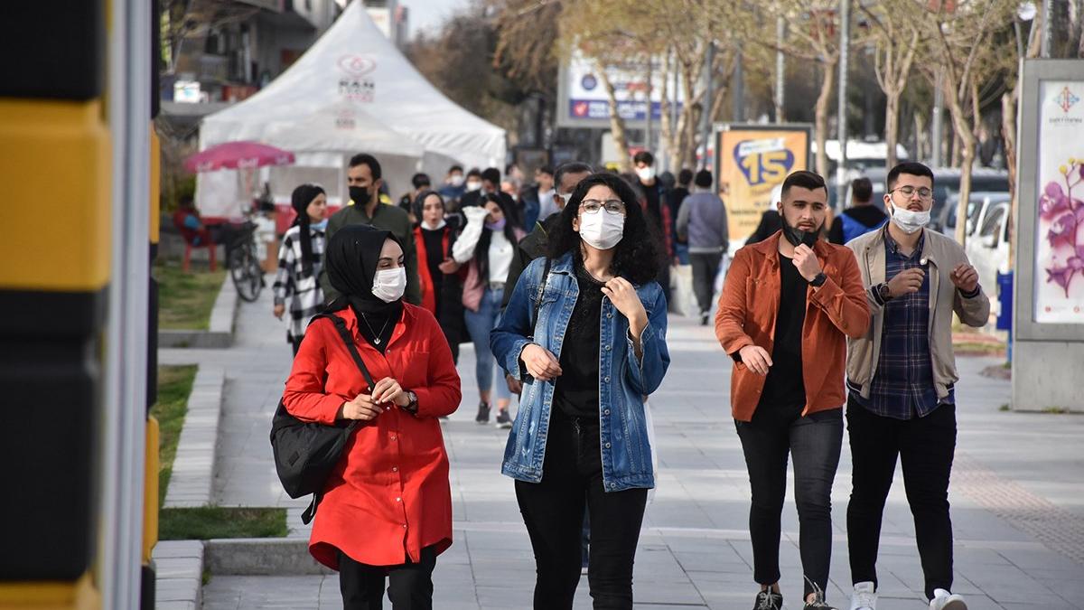 Coronada güncel veriler açıklandı! İşte bugünkü vaka ve vefat sayısı