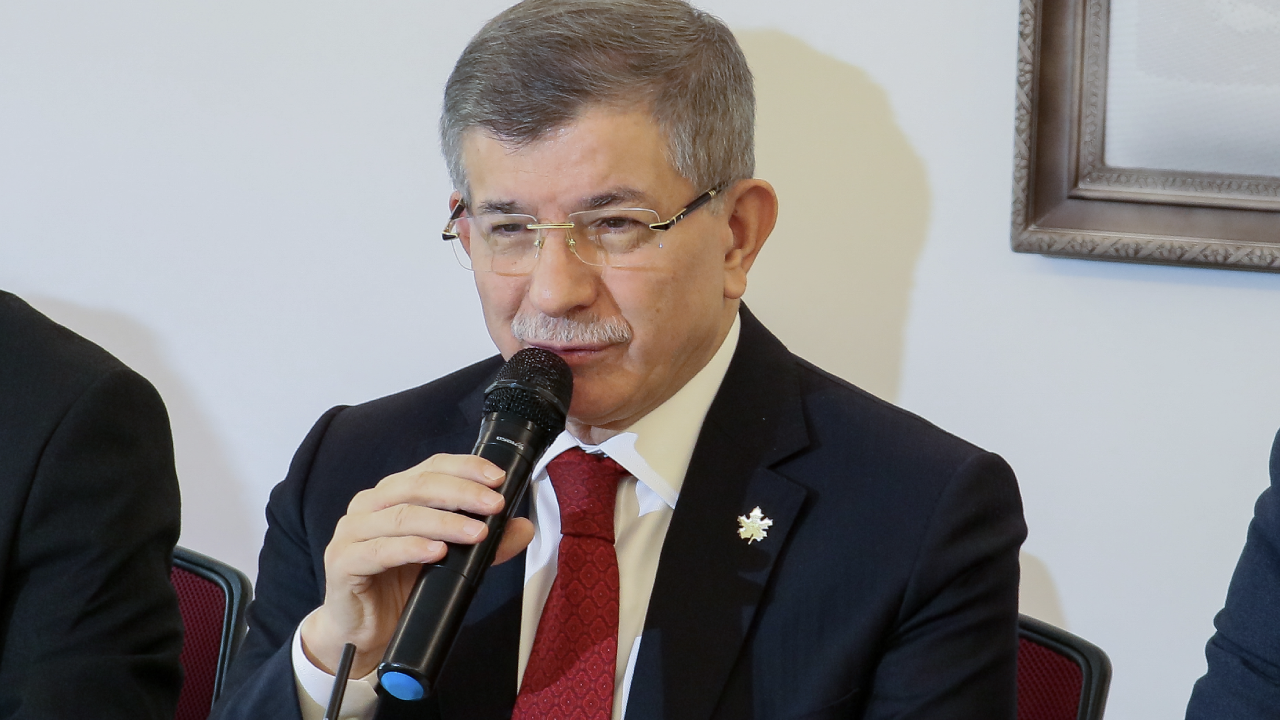 Davutoğlu'ndan Erdoğan'a: Tek haneli olan sayıları TÜFE’de iki, ÜFE’de üç haneye çıkarmayı nasıl başardınız?