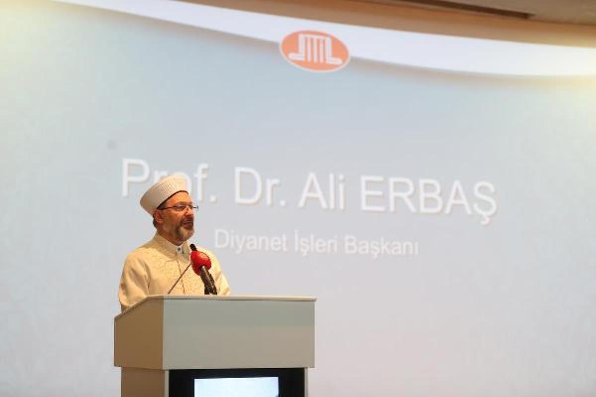 Diyanet İşleri Başkanı Erbaş, Köln'de DİTİB Federal Kadın Birliği Temsilcileriyle iftarda bir araya geldi