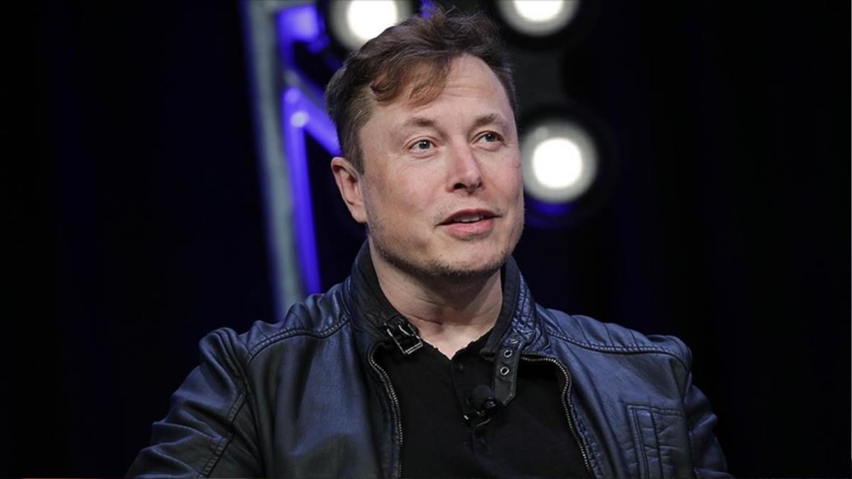 Elon Musk, gerilimle başa çıkmak için oyunları en zorda oynadığını söyledi