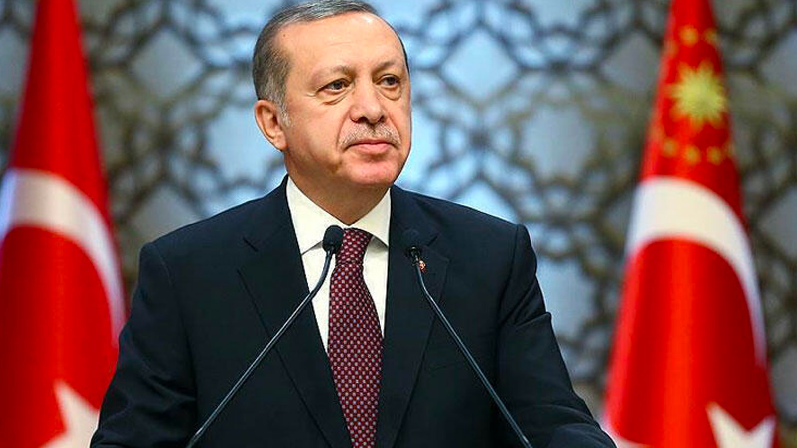 Erdoğan: Yüz binlerce canı karanlık sularda kaybolmaktan kurtardık