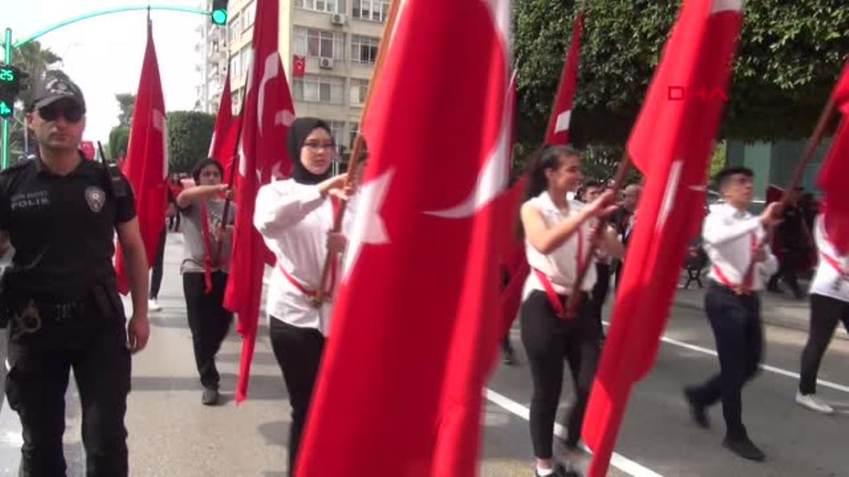 ADANA'DA 19 MAYIS MERASİMLE KUTLANDI