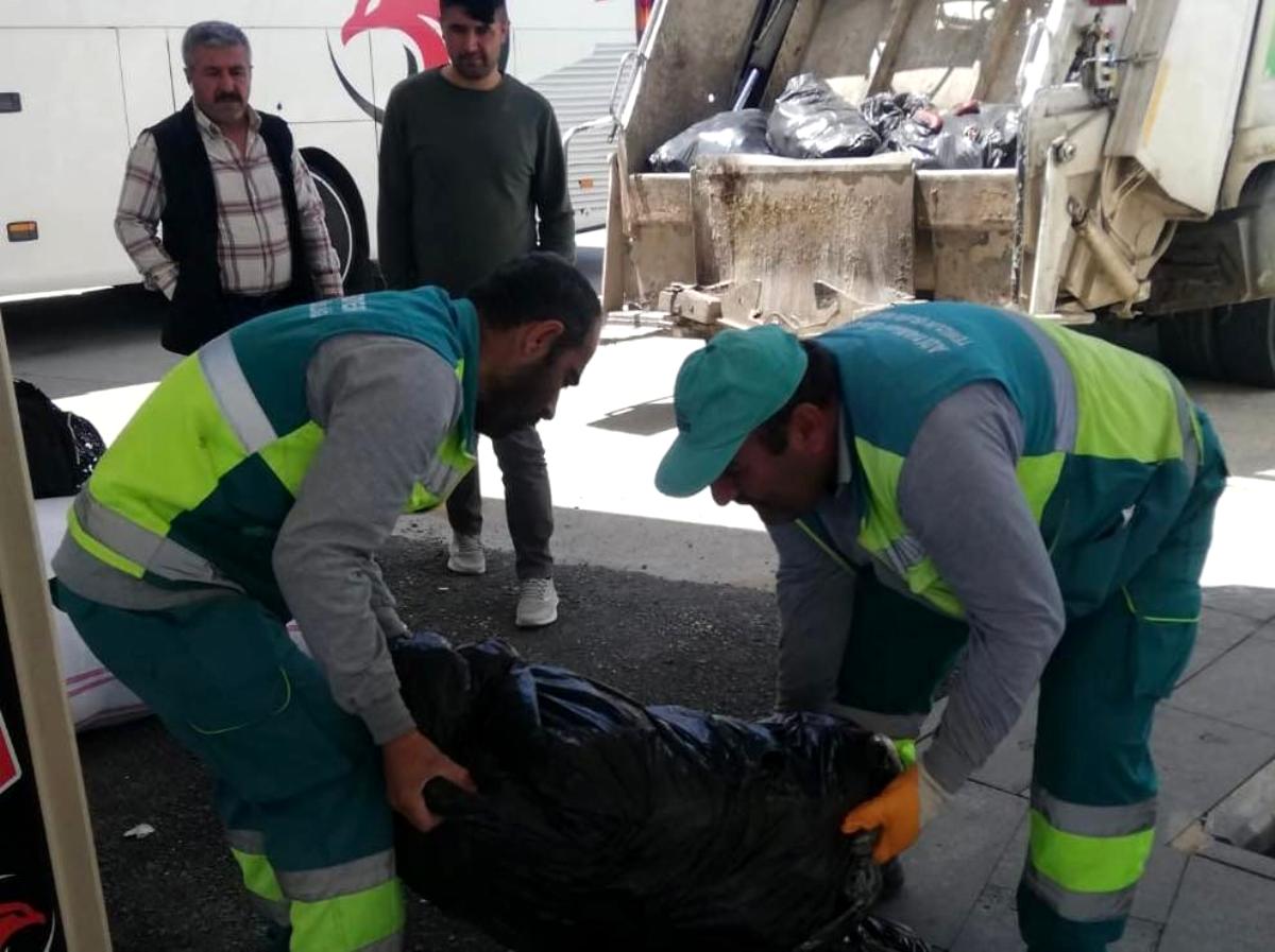 Adıyaman'da 400 kilo sıhhatsiz sucuk imha edildi