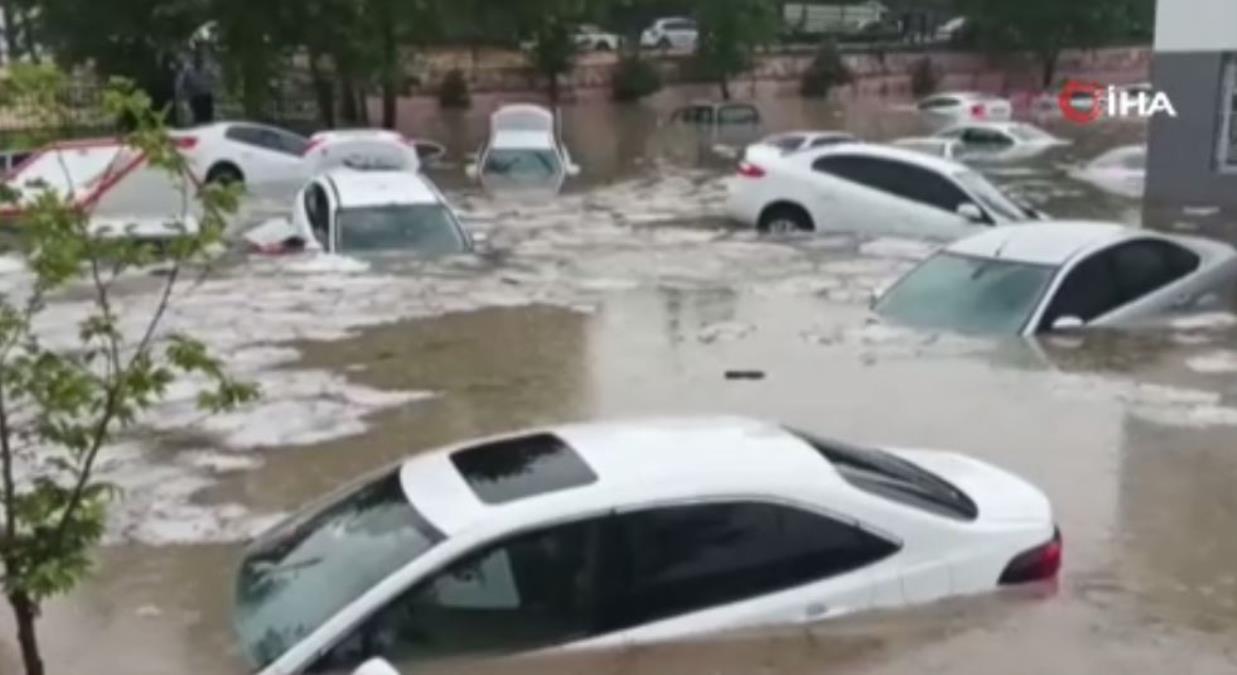 Adıyaman'da sel: Onlarca araç sular altında kaldı