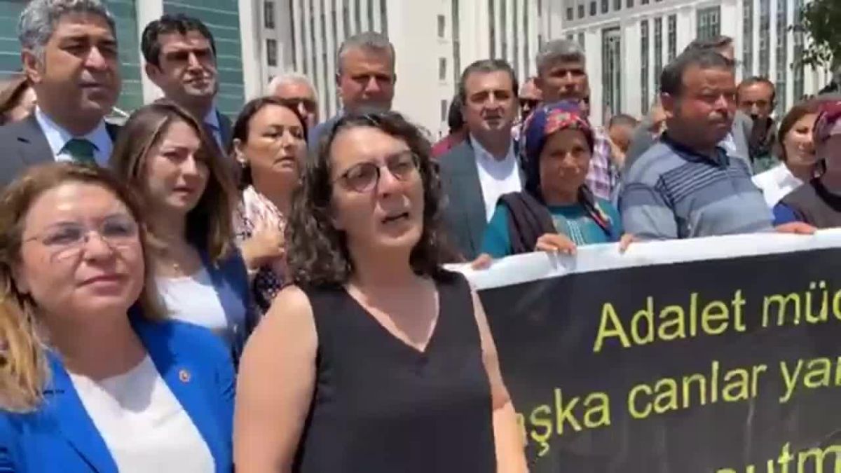 Aladağ Davasında Verilen Cezalara Aileler Reaksiyon Gösterdi. Acılı Baba: "Milli Eğitim Müdürü Ceza Almadıktan Sonra Neye Yaradı Ki, Acım Dinmedi"