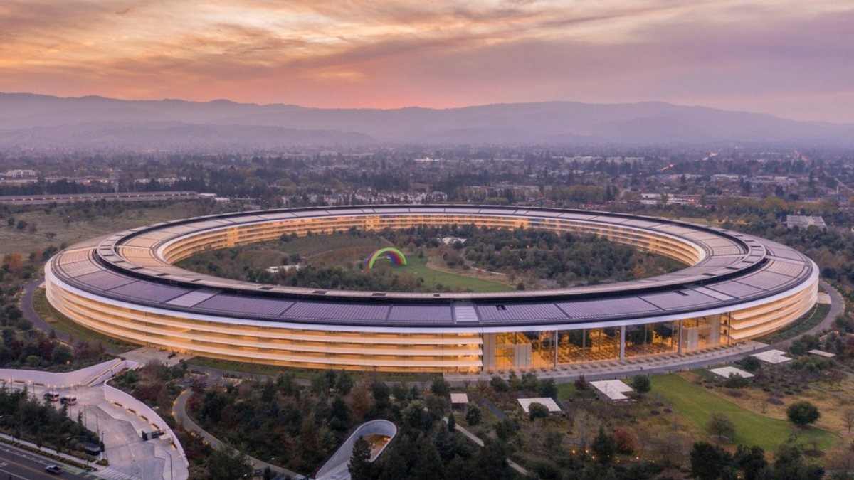 Apple'ın hibrit çalışma sistemi tepkiyle karşılandı