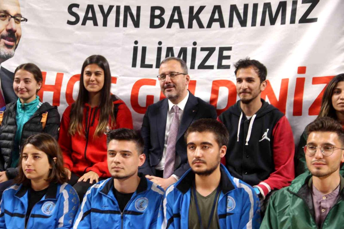 Bakan Kasapoğlu: "20 yıldır Türkiye'yi bir spor ülkesi kılmak ismine büyük emekler verdik"