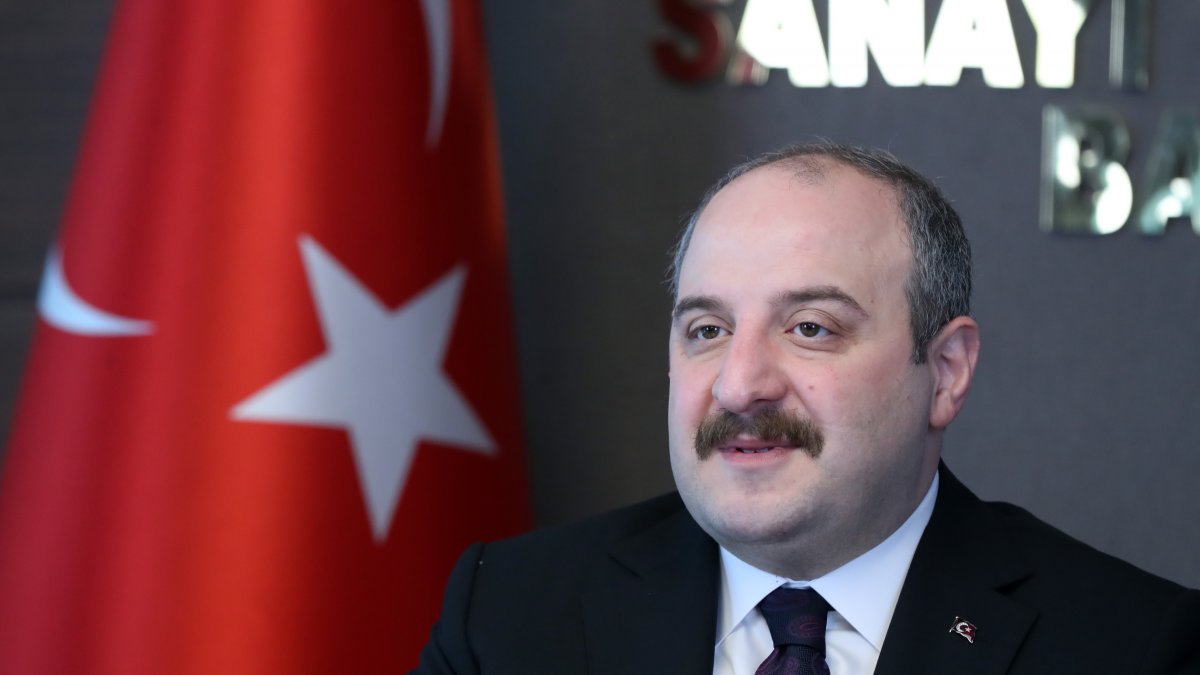 Bakan Varank'tan esprili Türkiye Uzay Ajansı paylaşımı