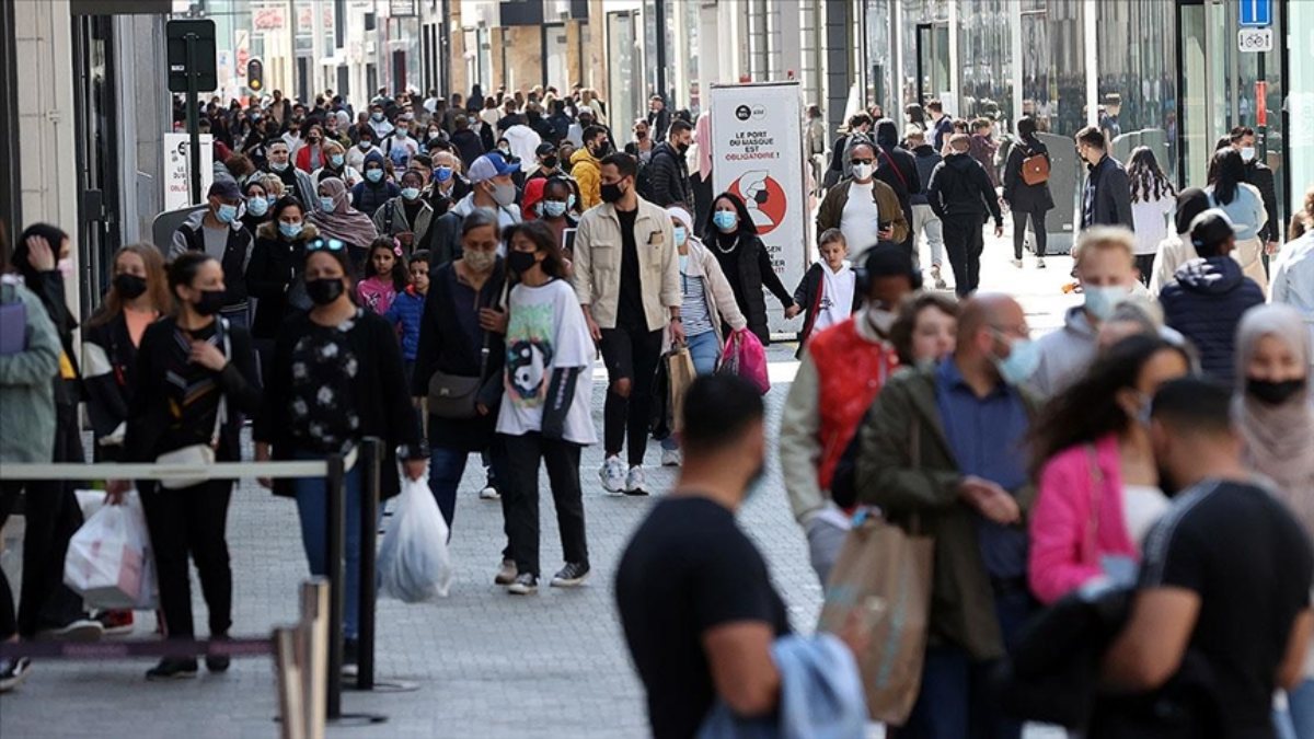 Belçika'da, 436 bin doz koronavirüs aşısı atıl kalacak