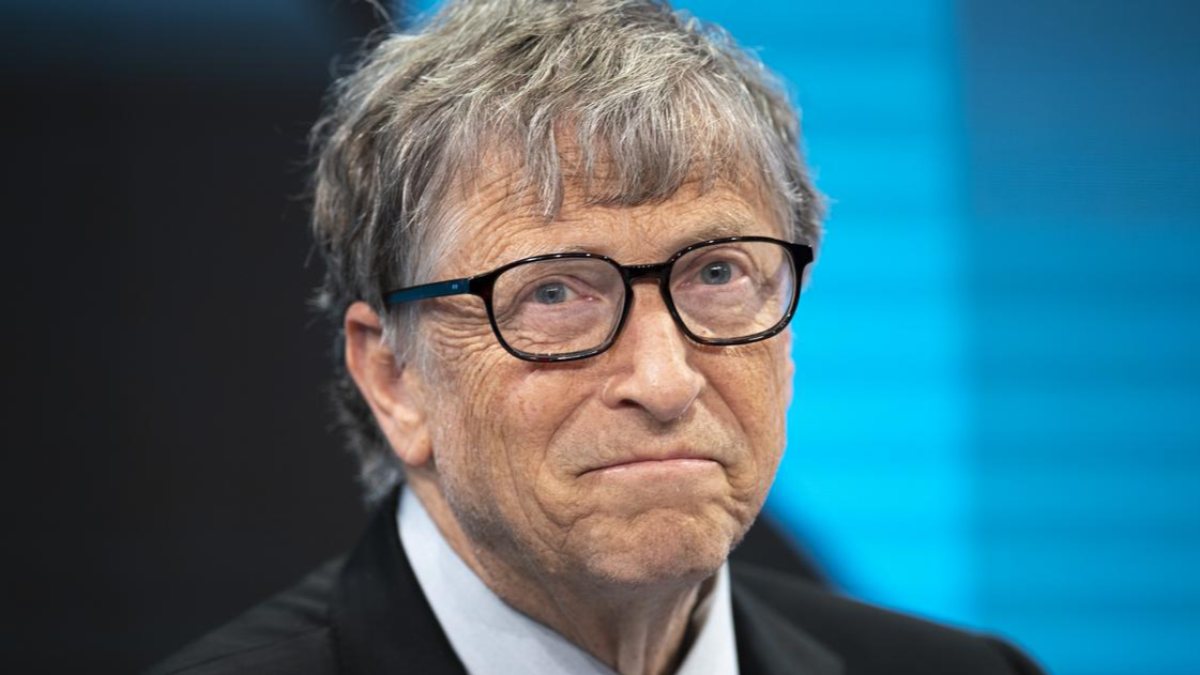 Bill Gates koronavirüse yakalandı