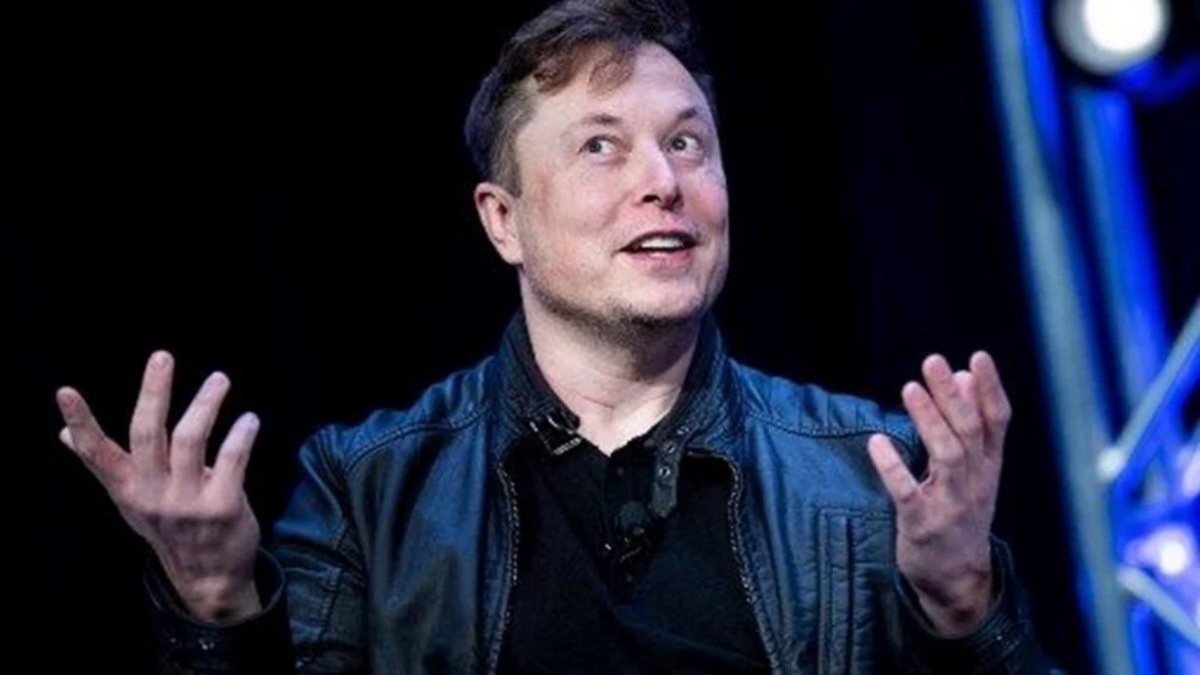 Elon Musk, ofise dönmeyenleri kovmakla tehdit etti