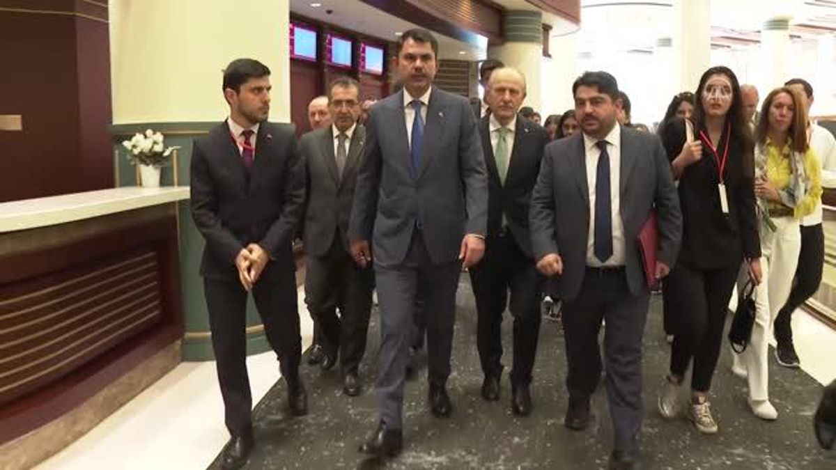 Emine Erdoğan'dan çevreci gençlere tam dayanak