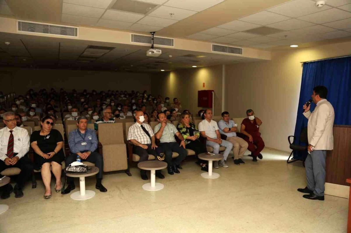 Hayatını kaybeden Prof. Dr. Sivrioğlu düzenlenen merasim ile anıldı