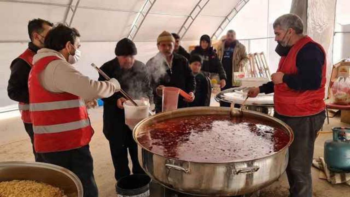 İktidar, 10 Bin Şahsa Yemek Çıkaran Aşevini Kapattı!