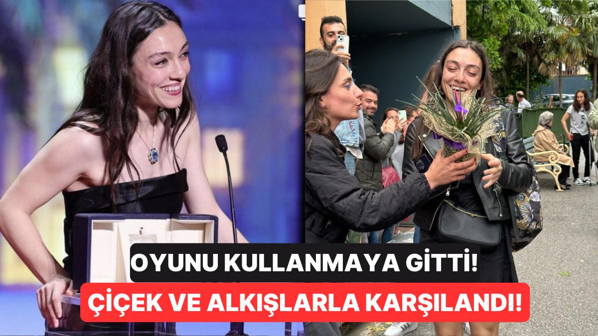 Gururumuz Merve Dizdar Oyunu Kullanmaya Geldiği Okulda Çiçeklerle ve Alkışlarla Karşılandı!