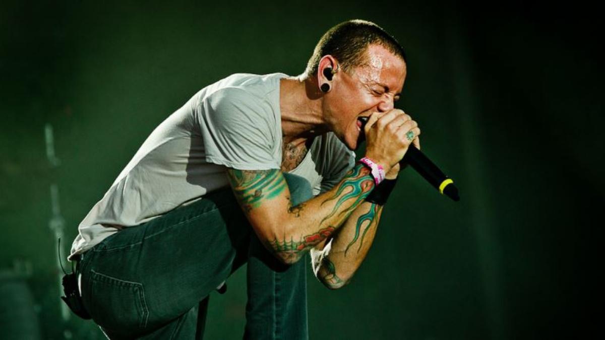 Kalbimize İşleyen Müzikleri ile Bizi Değişik Yerlere Götüren 10 Chester Bennington Kesimi