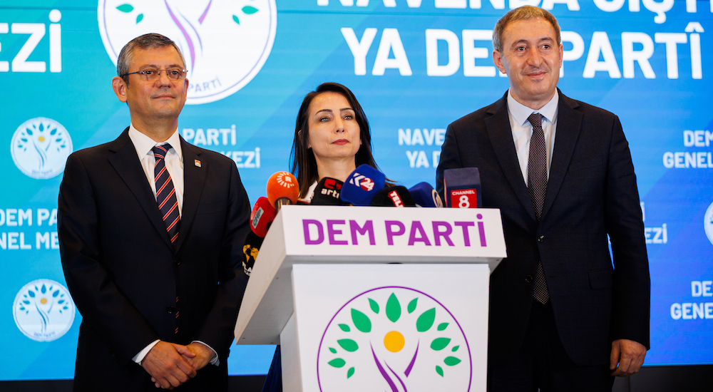 DEM Parti HDP Mi? DEM HDP'mi Oldu? HDP ile DEM Arasındaki İlişki Nedir?